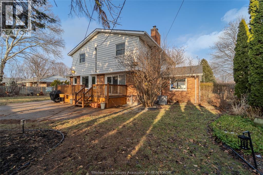 2477 MARK AVENUE, Windsor, Ontario, N9E2W2 — Photo 34