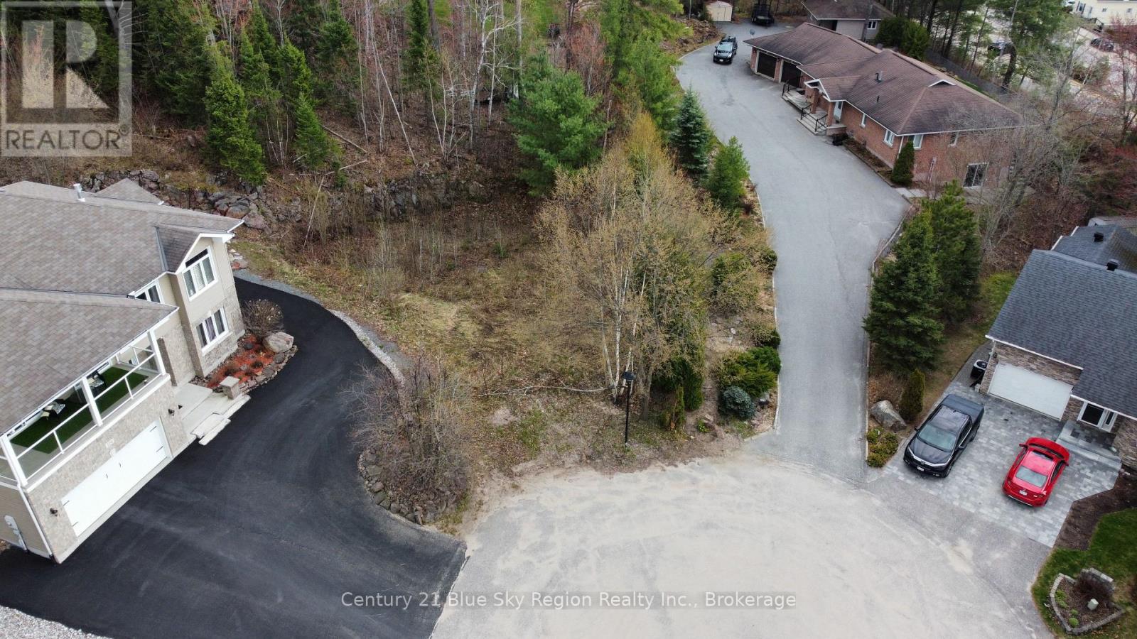 184 PLEASANTVIEW PLACE - photo 2