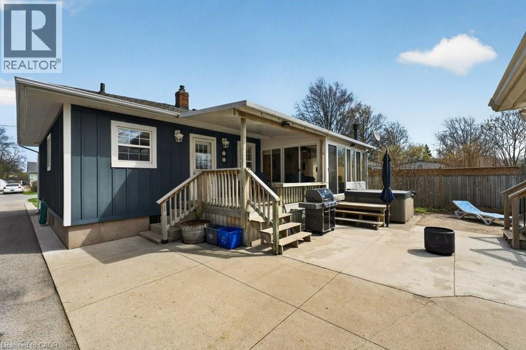 34 ADMIRAL Road - 27