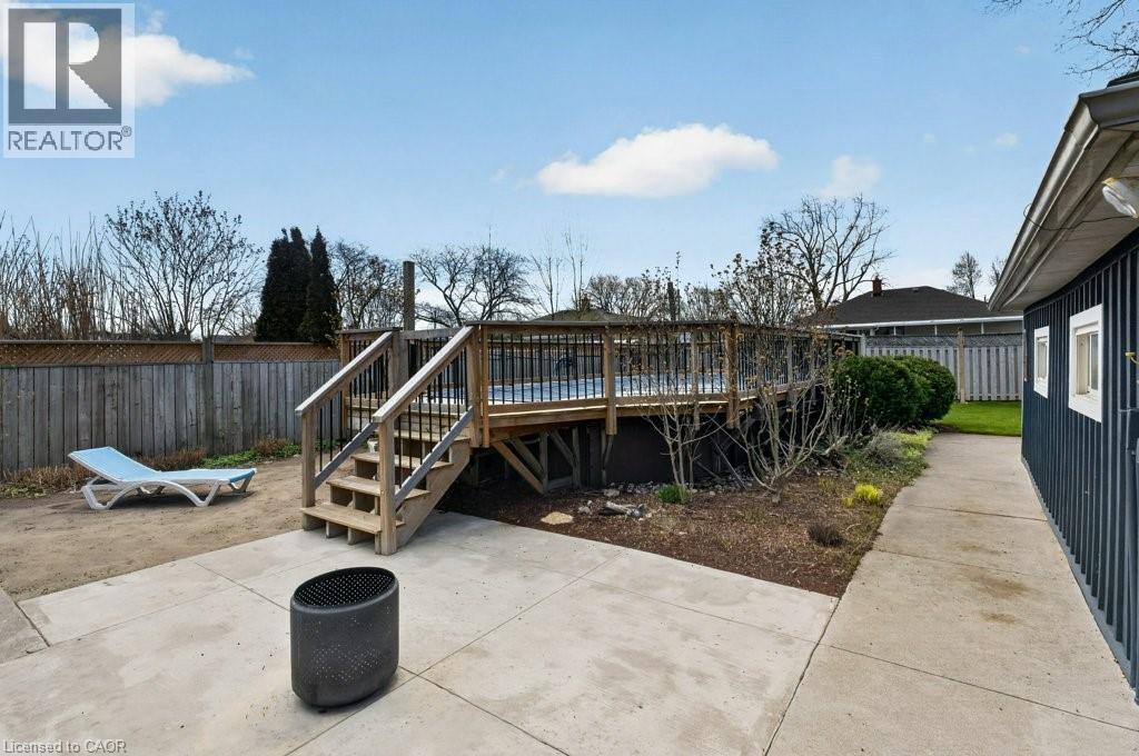 34 ADMIRAL Road - 37