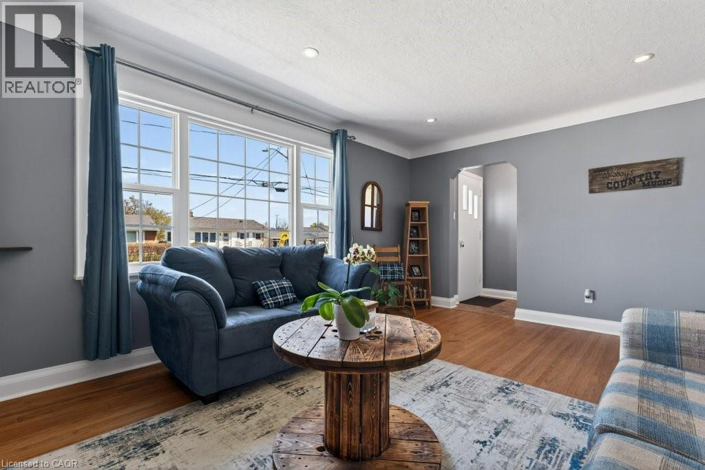 34 ADMIRAL Road - 10