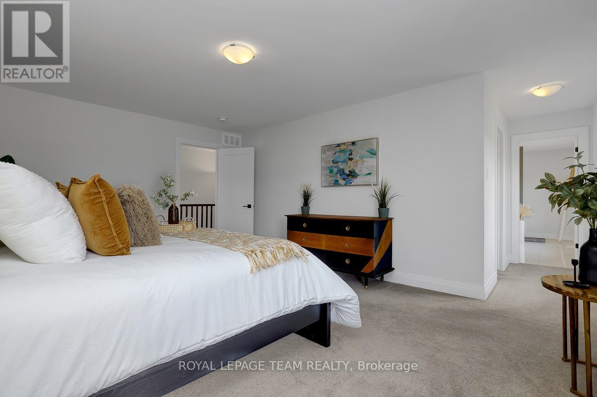949 ATRIUM RIDGE - 30