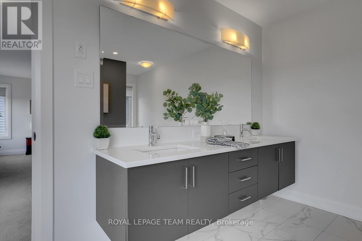 949 ATRIUM RIDGE - 32