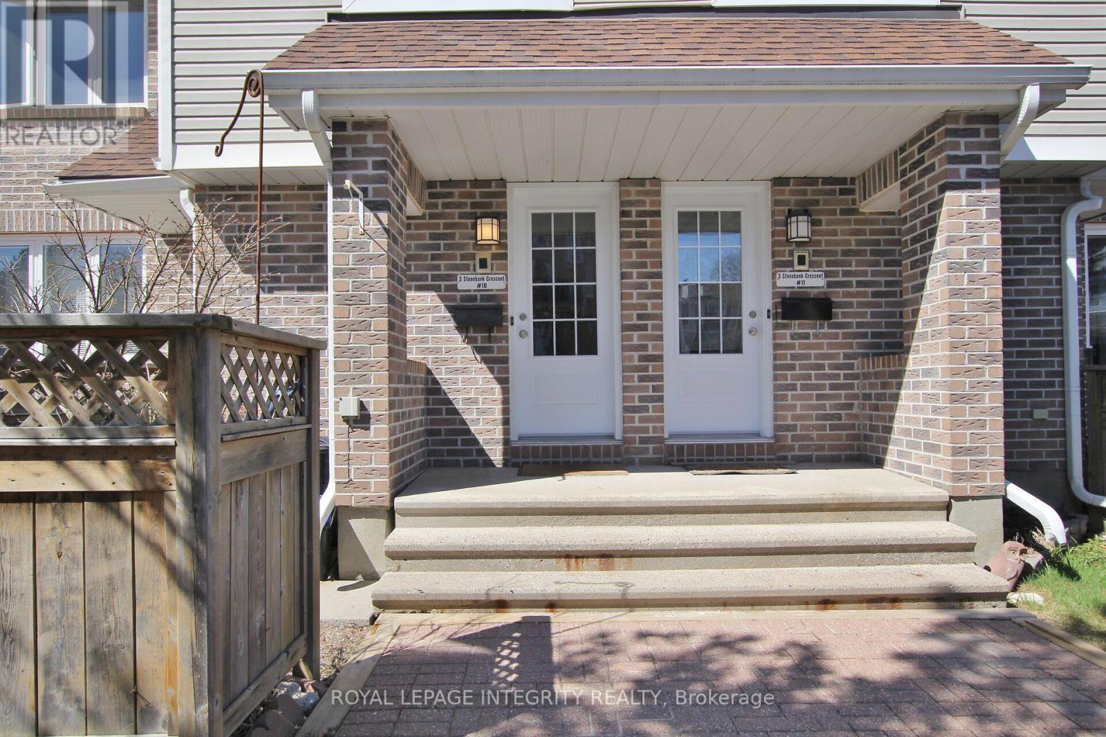 #10 3 STONEBANK CRESCENT - 4
