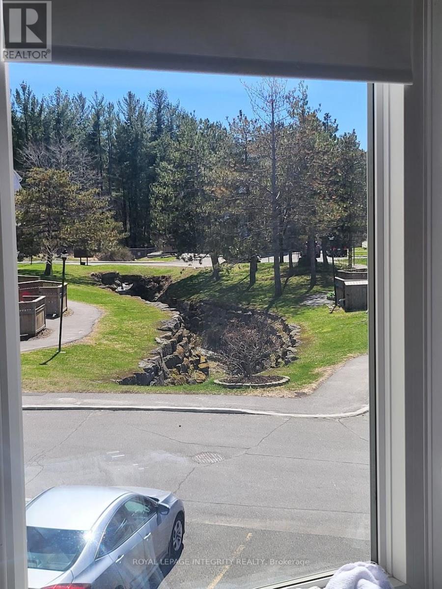 #10 3 STONEBANK CRESCENT - 6