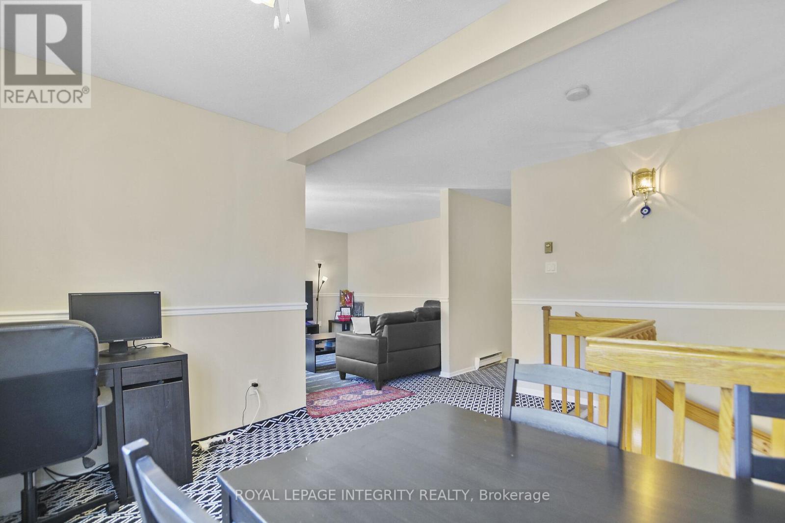 #10 3 STONEBANK CRESCENT - 8