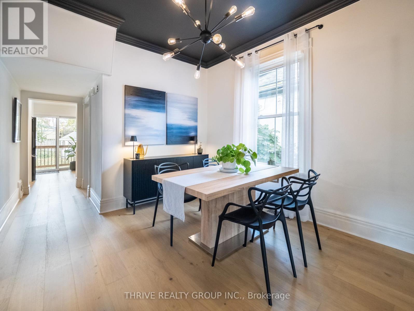 12 ARTHUR STREET - 12