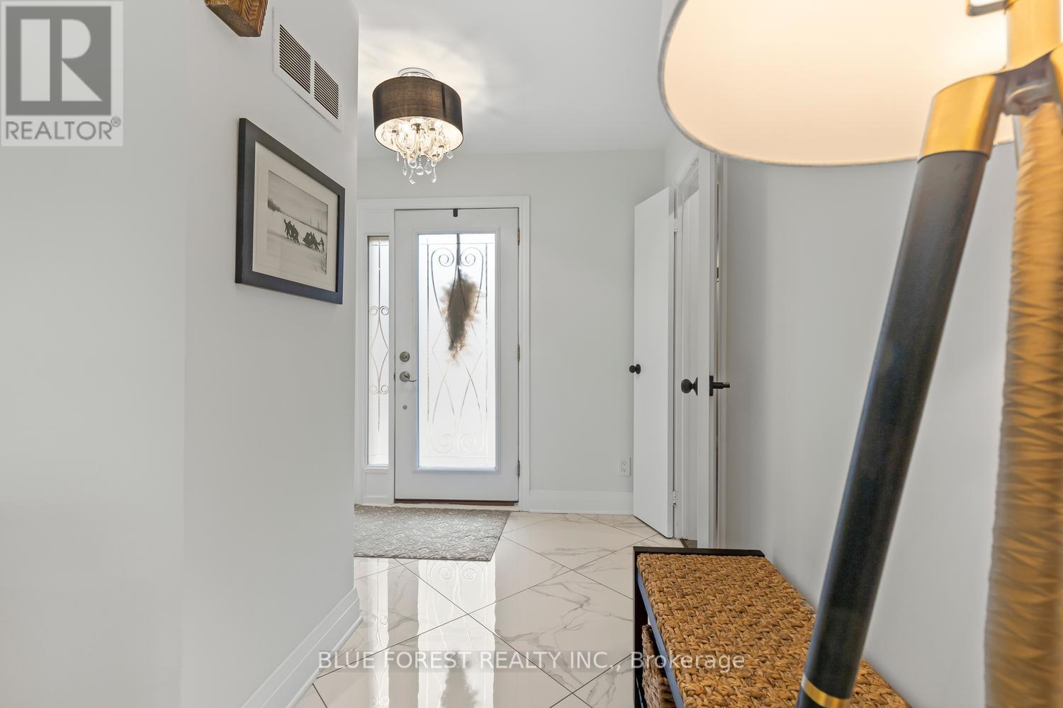 43 COMPTON CRESCENT - 16