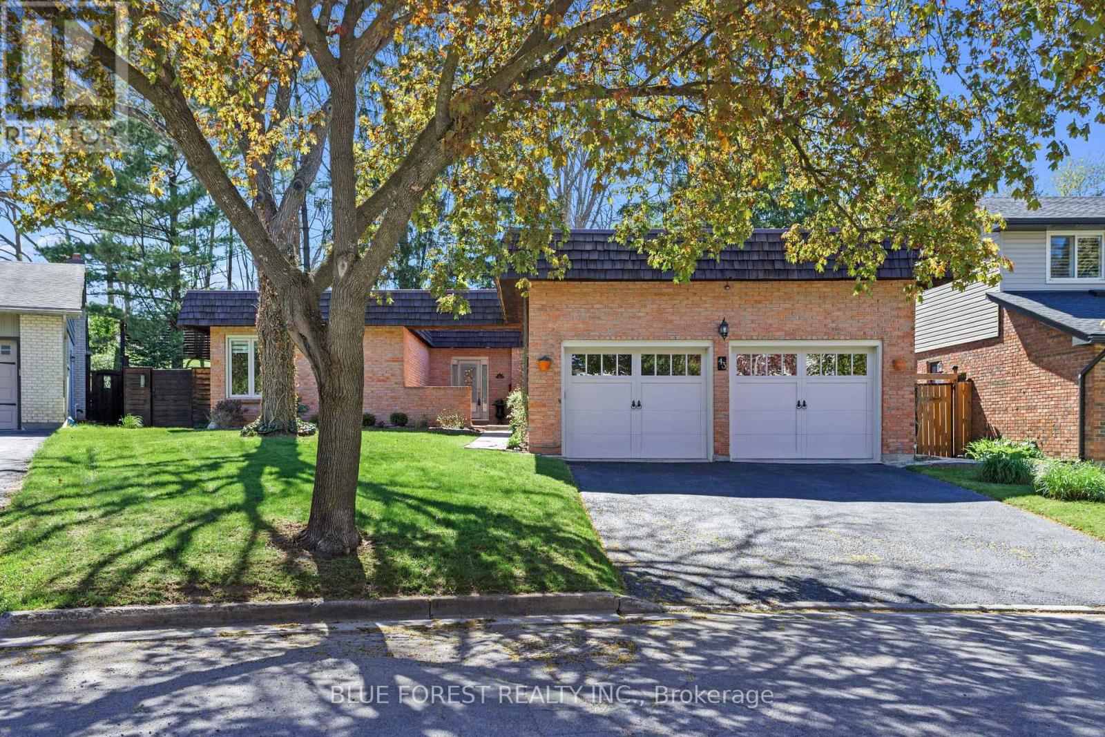 43 COMPTON CRESCENT - Image 2