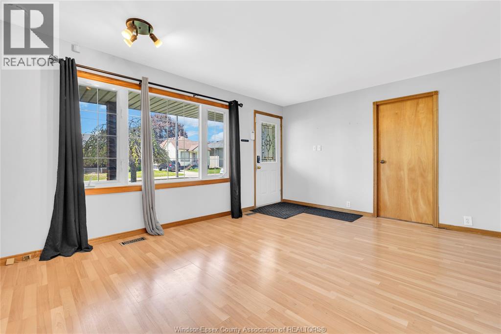 1752 BENJAMIN, Windsor, Ontario, N8X4N6 — Photo 4