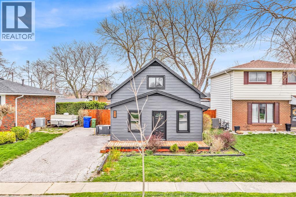 622 LABUTE STREET, Tecumseh, Ontario, N8N2B3 — Photo 2