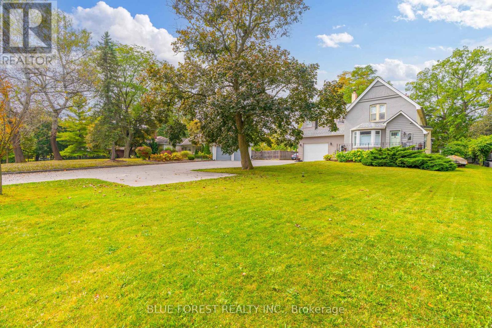 521 UPPER QUEEN STREET - Image 3