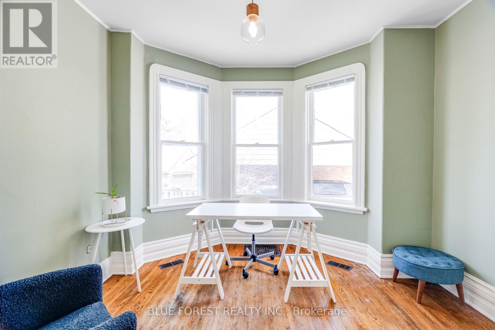 521 UPPER QUEEN STREET - 8