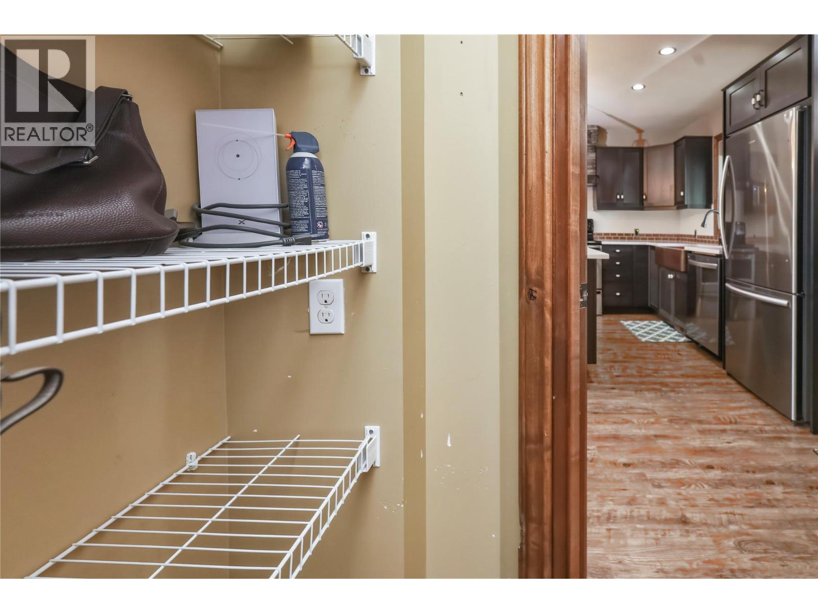 #43 4868 Riverview Drive - 16