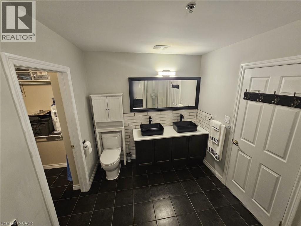 #102 308 WATSON Parkway N - 20