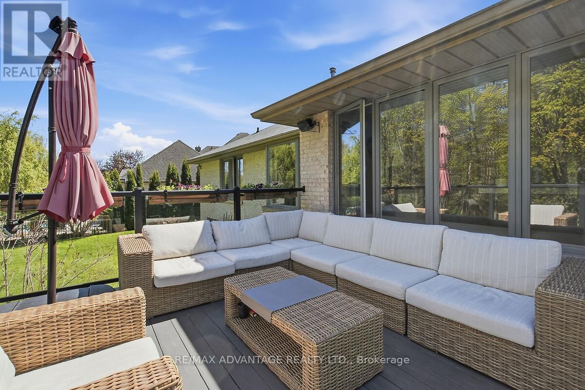 28 WYNFIELD LANE - 37