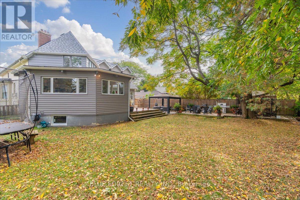 521 UPPER QUEEN STREET - 49