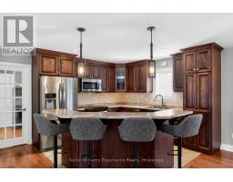 22 Grew Crescent, Penetanguishene, ON L9M0A4 Photo 12