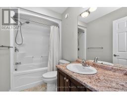 22 Grew Crescent, Penetanguishene, ON L9M0A4 Photo 26