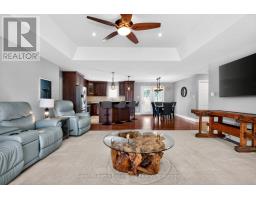 22 Grew Crescent, Penetanguishene, ON L9M0A4 Photo 7