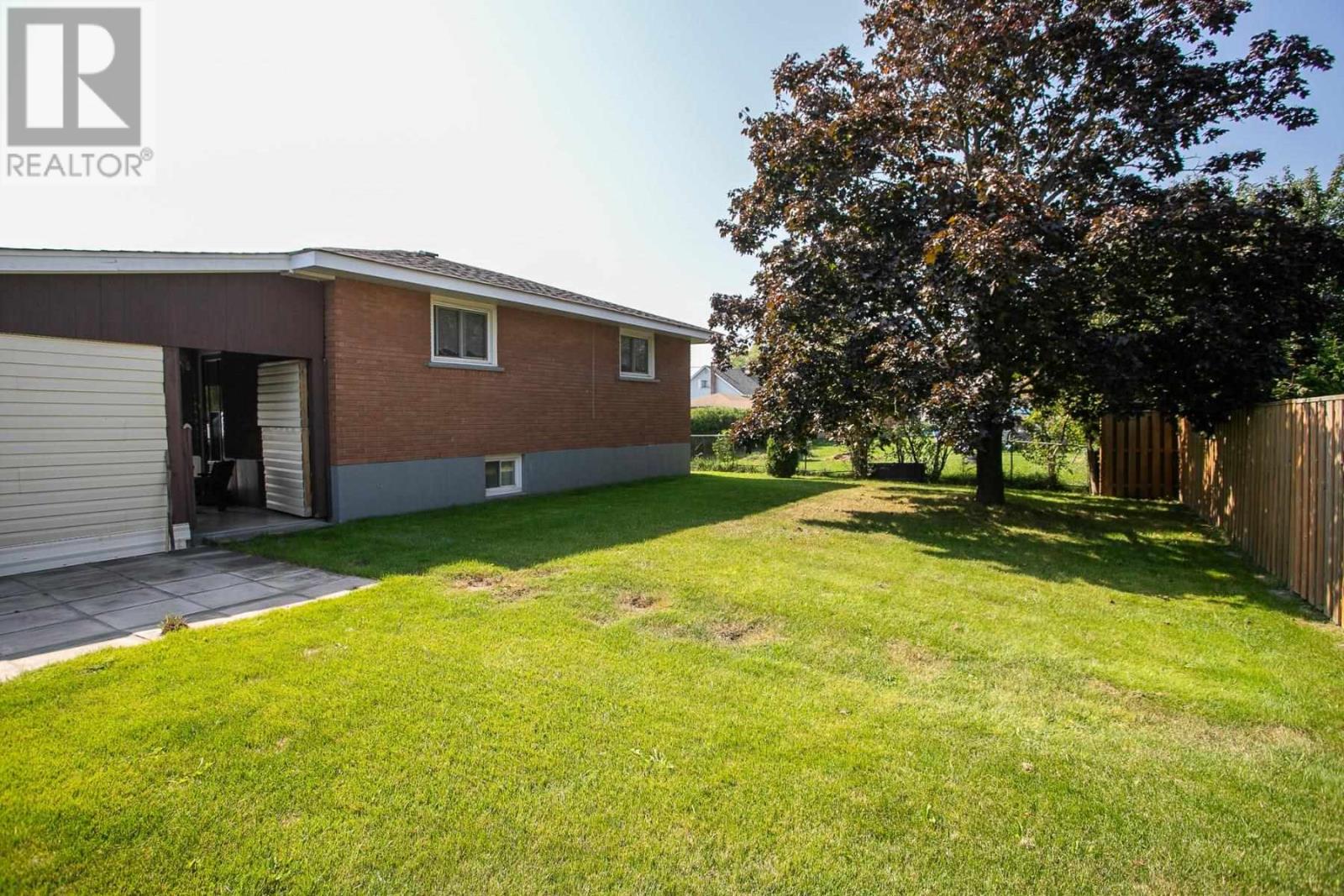 114 Patricia AVE, Sault Ste. Marie, Ontario, P6C2A4 — Photo 8