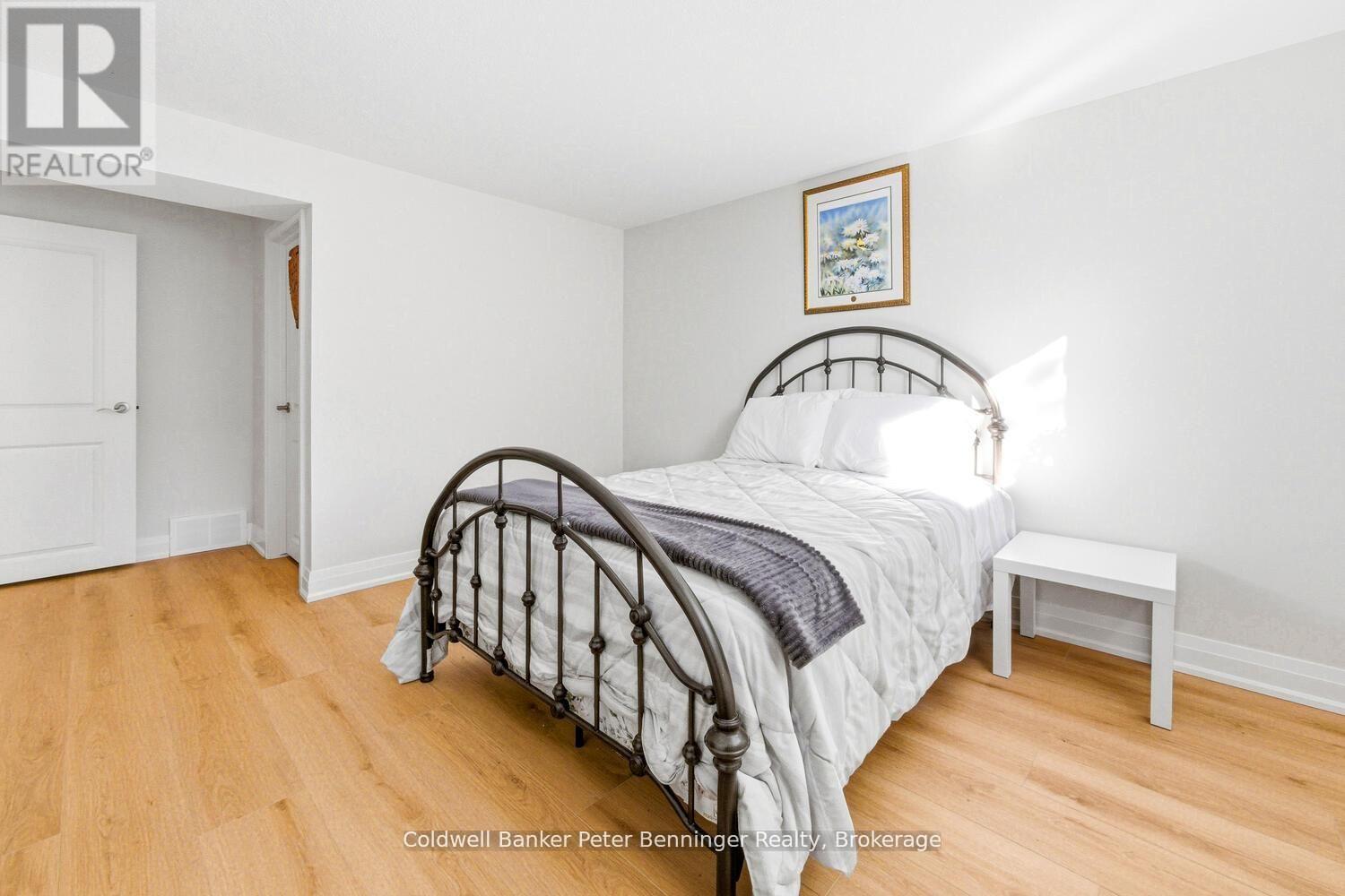 419 PARK STREET W - 22