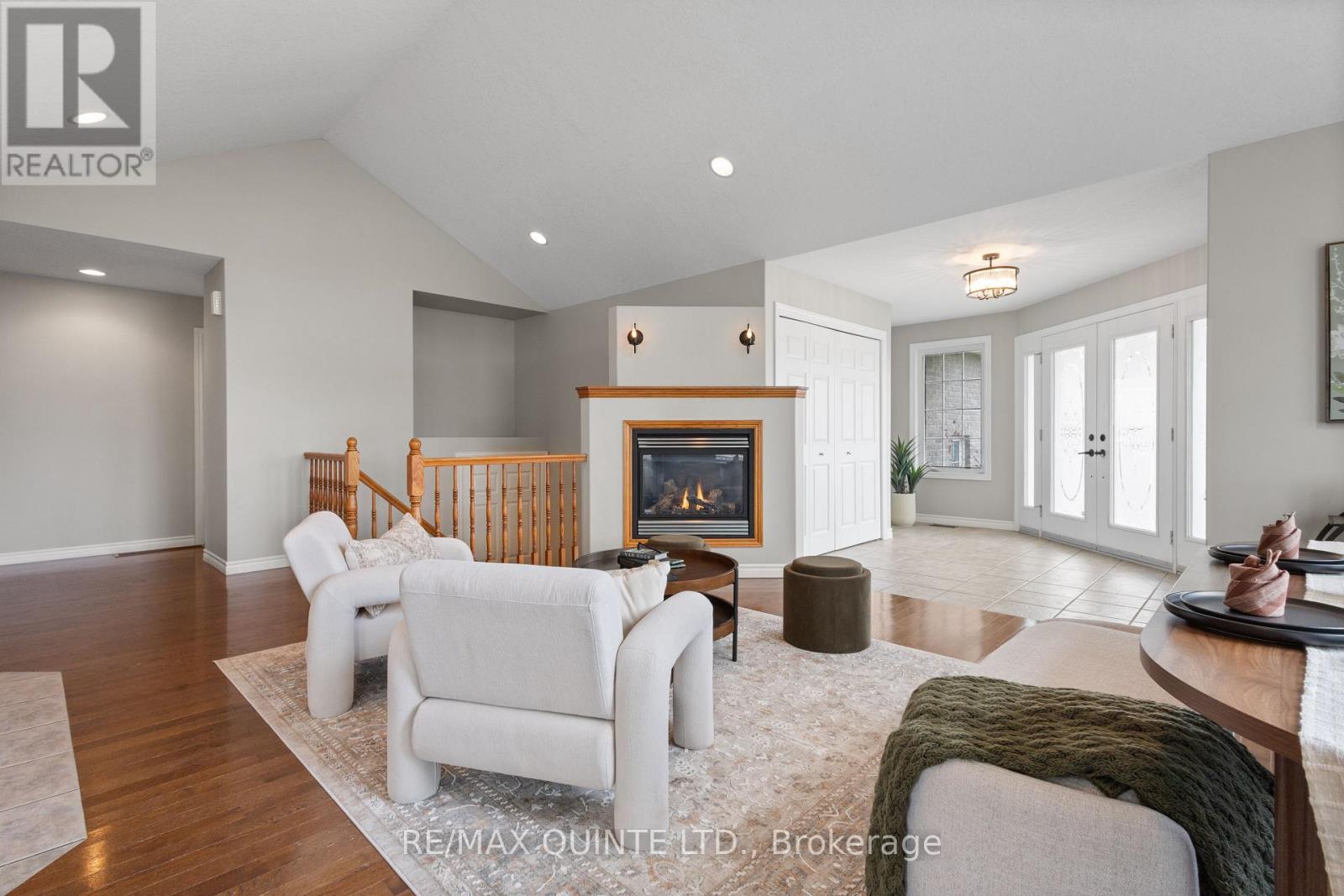 2 APPLECREST LANE - 12