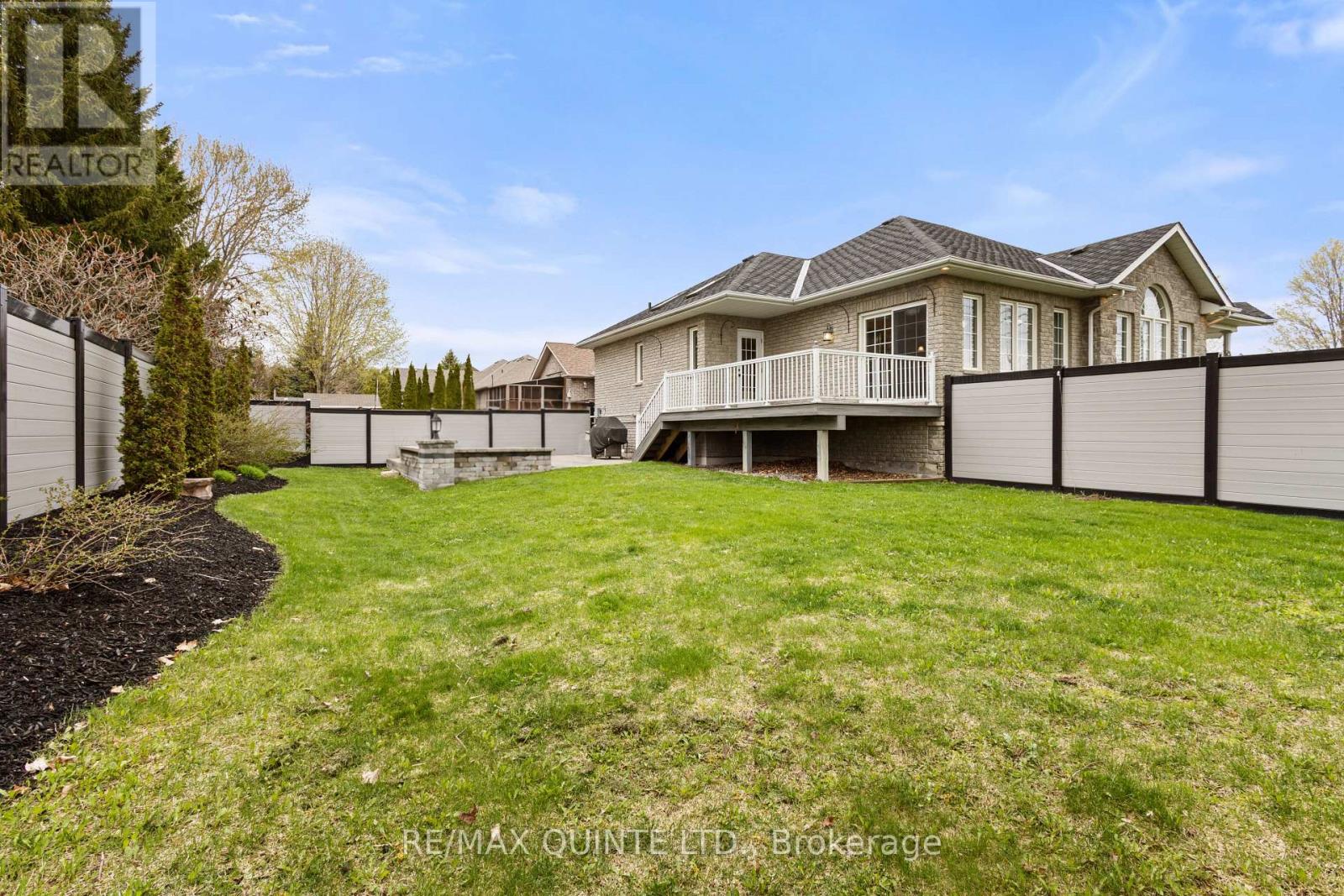 2 APPLECREST LANE - 49