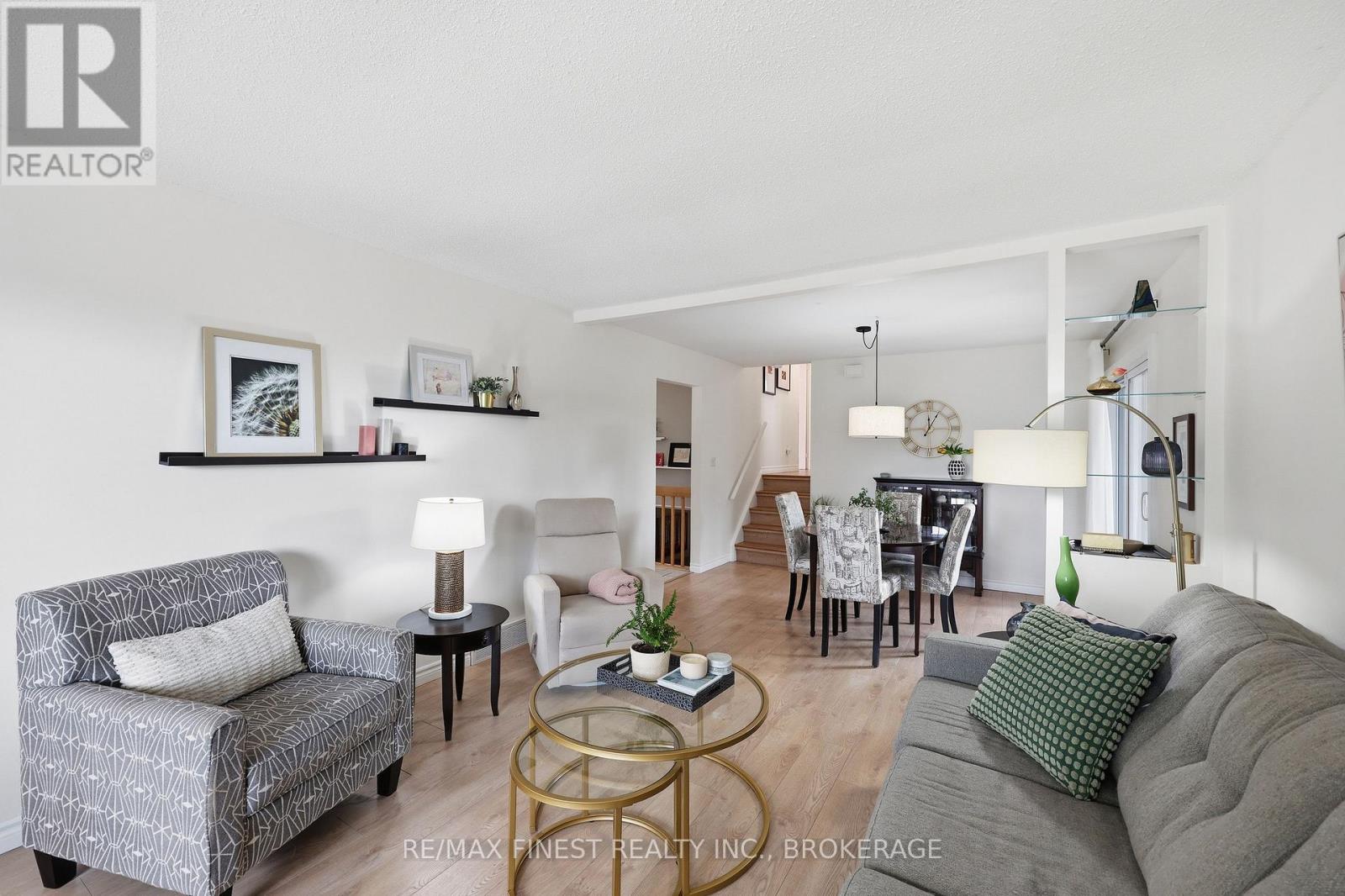 902 PEMBRIDGE CRESCENT — photo 11