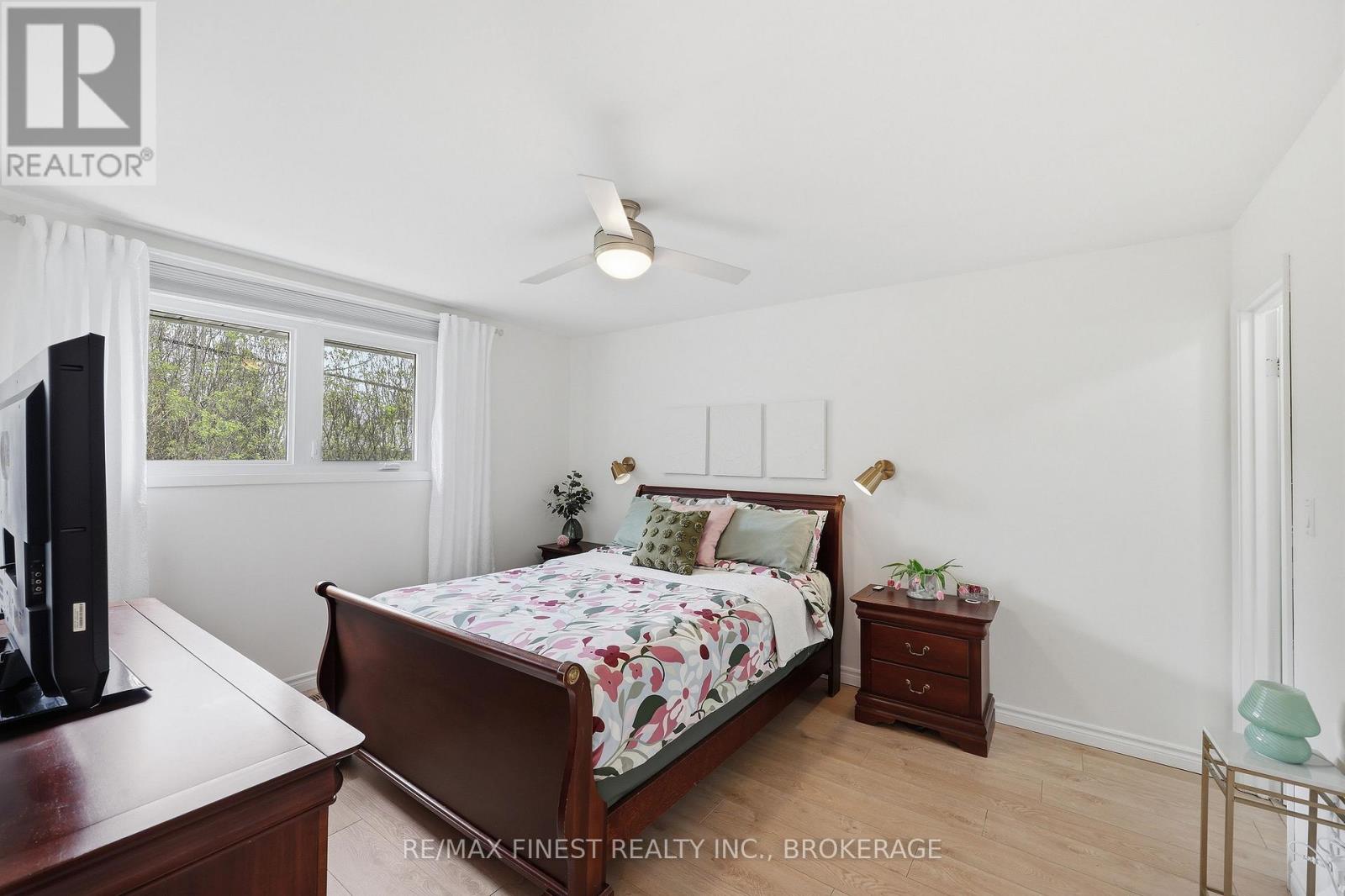 902 PEMBRIDGE CRESCENT — photo 22
