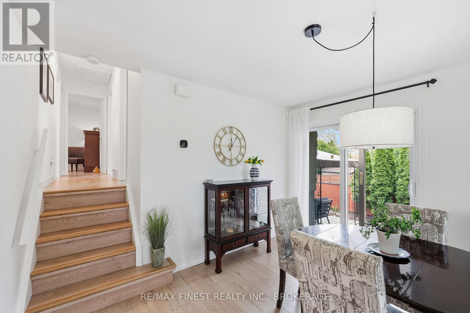 902 PEMBRIDGE CRESCENT — photo 14
