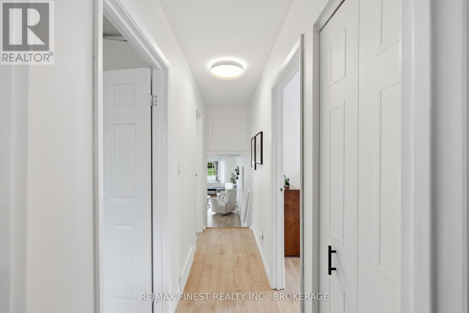 902 PEMBRIDGE CRESCENT — photo 21