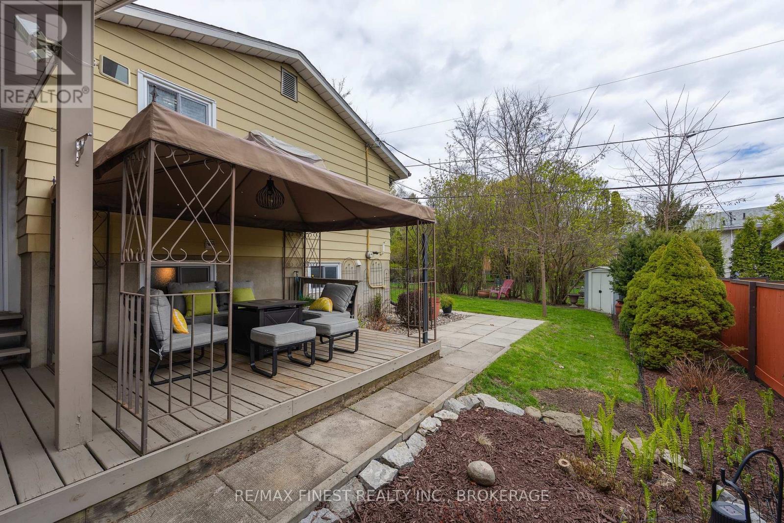 902 PEMBRIDGE CRESCENT — photo 41