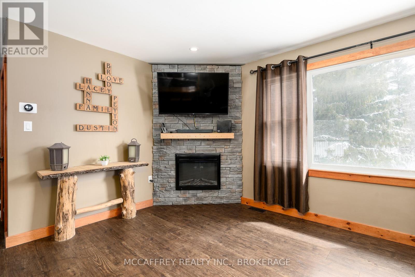 754 CHURCH ROAD - 8