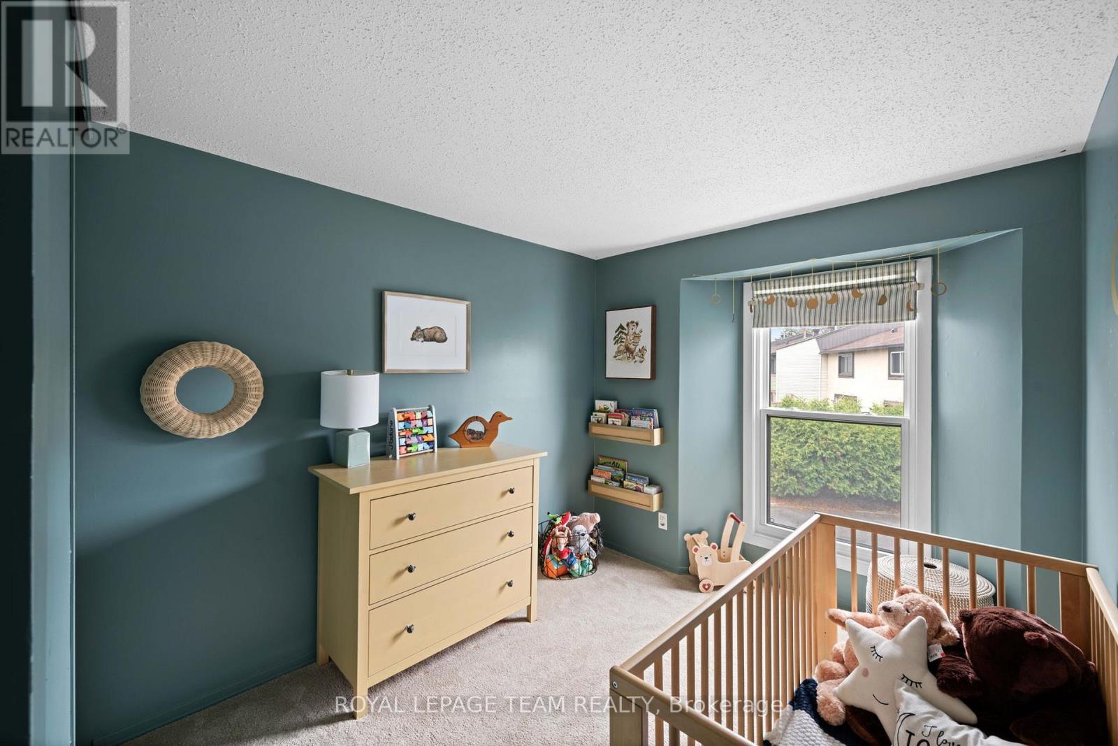 #42 1257 PRIORY LANE - 19