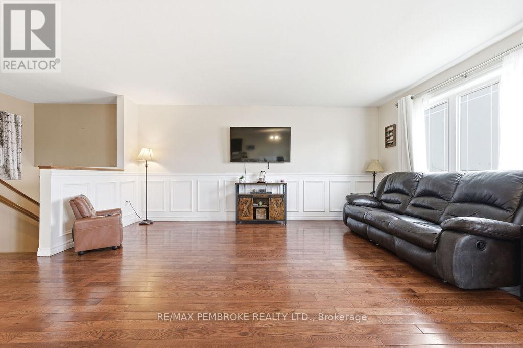 52 HIGHLAND PARK DRIVE — photo 14