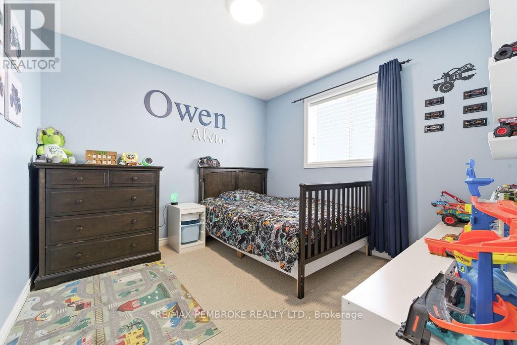 52 HIGHLAND PARK DRIVE — photo 27