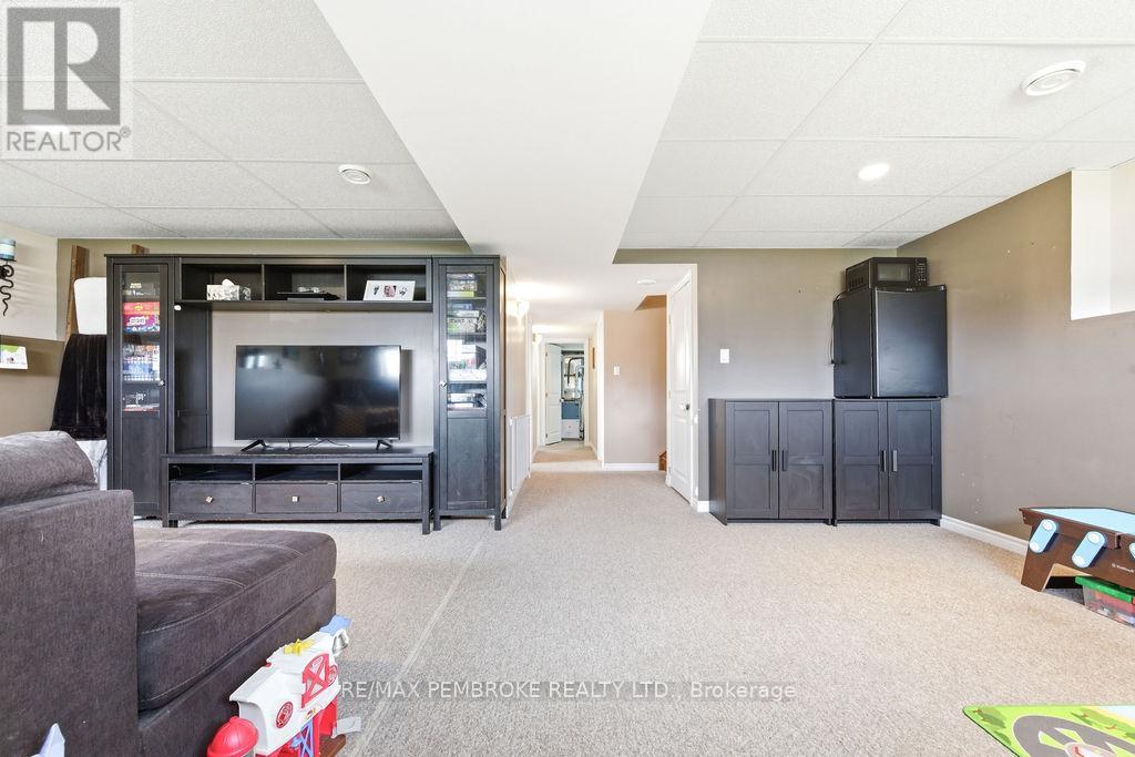 52 HIGHLAND PARK DRIVE — photo 30