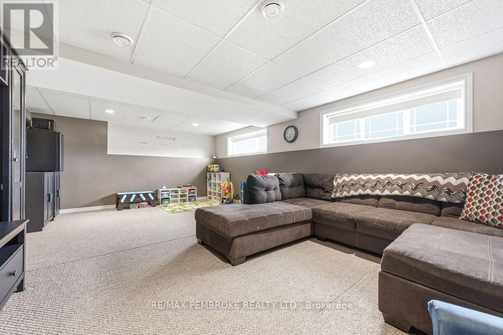 52 HIGHLAND PARK DRIVE — photo 32