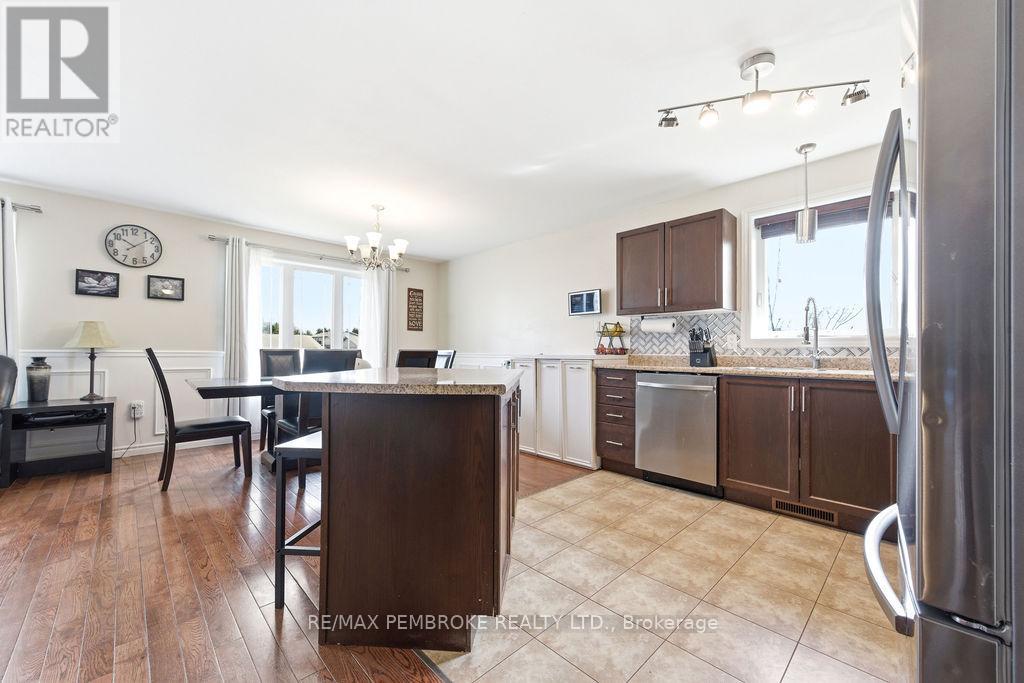 52 HIGHLAND PARK DRIVE — photo 6