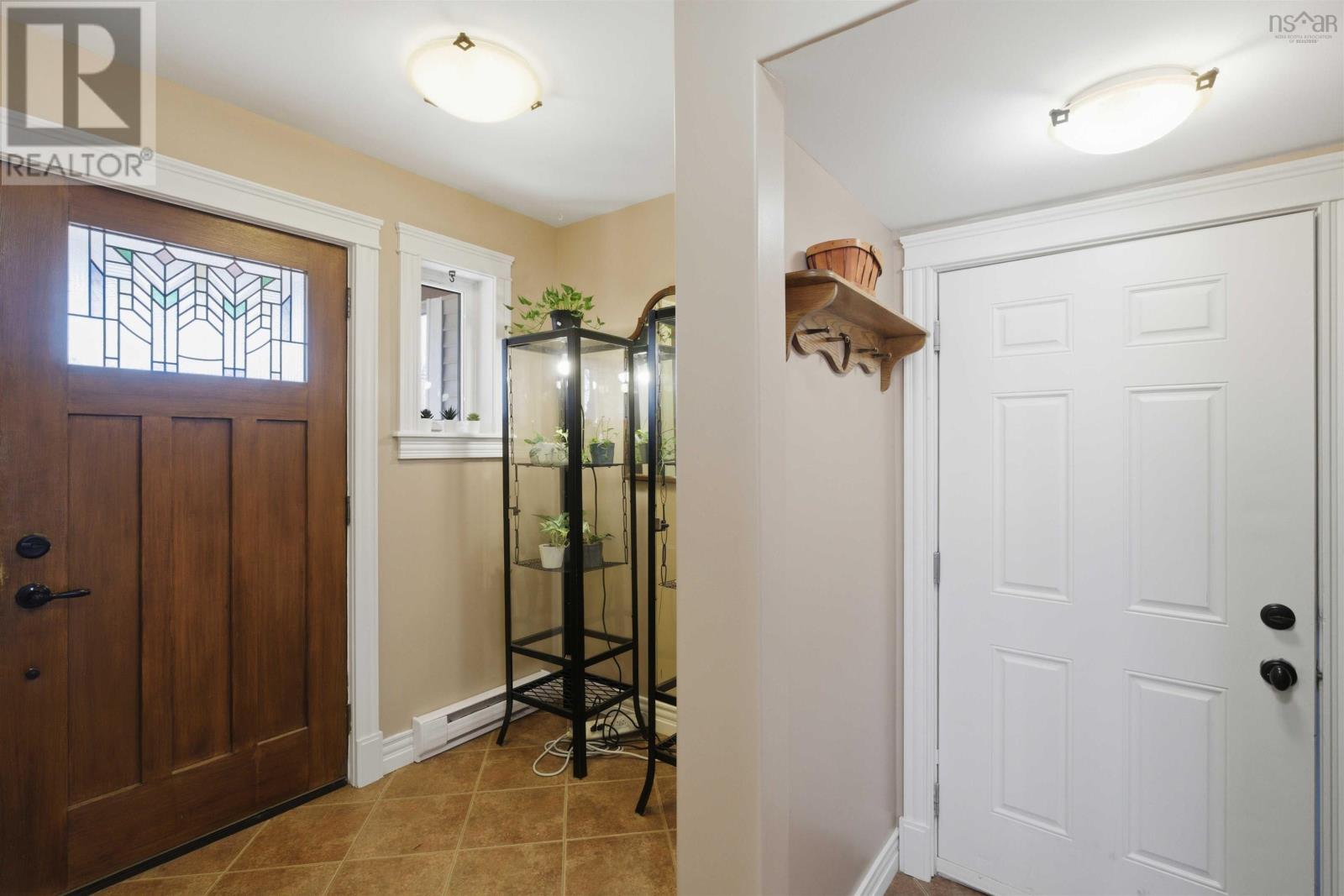 1853 Middle Road - Image 3