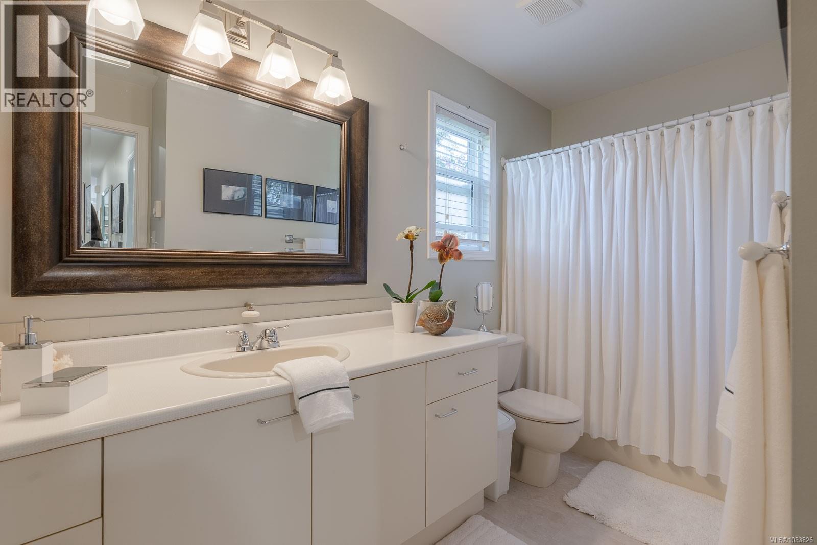 1345 Garrett Pl - 19