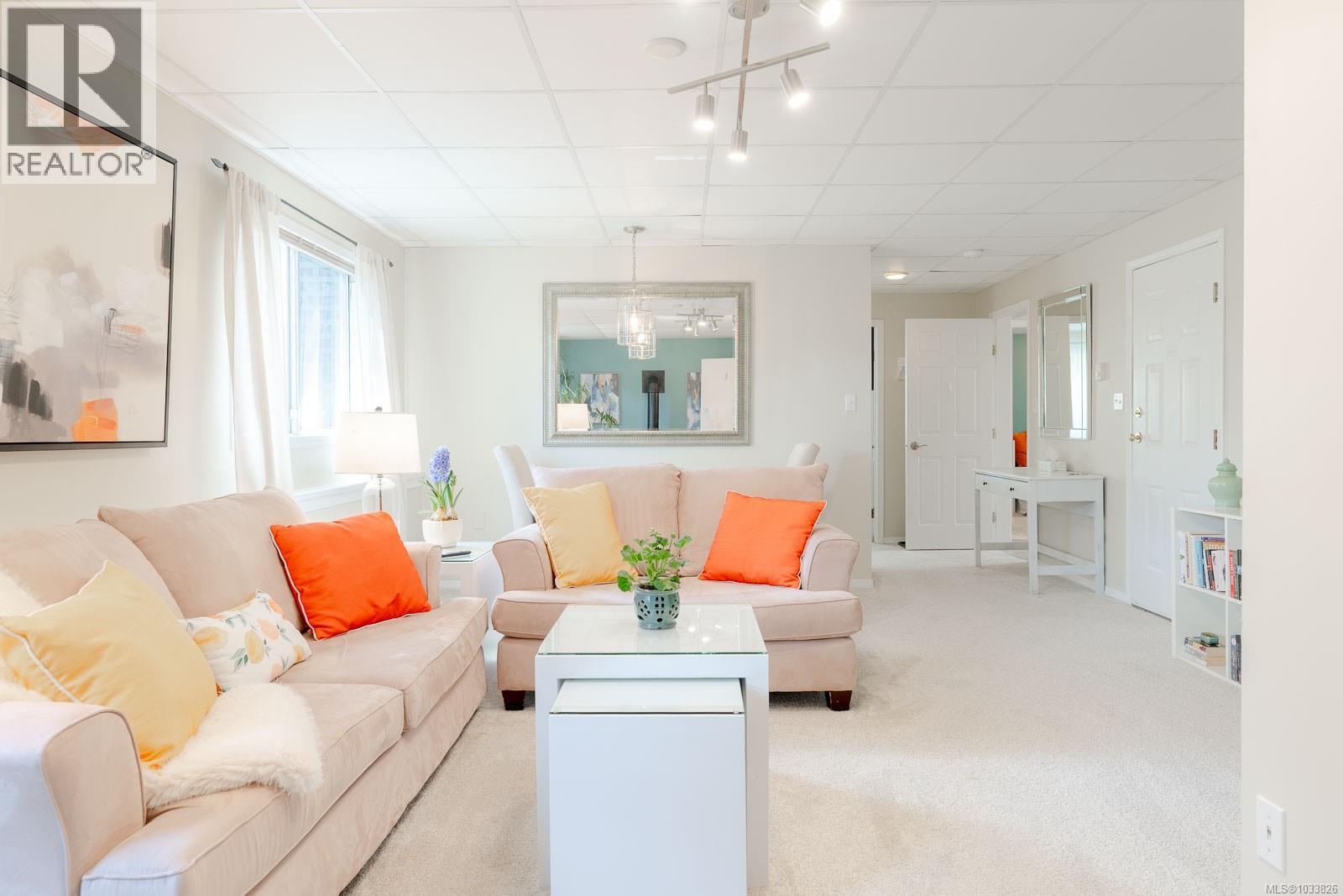 1345 Garrett Pl - 22