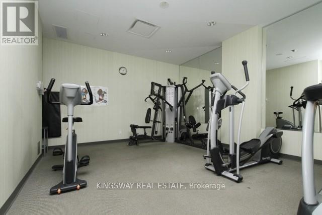 #210 68 GRANGEWAY AVENUE - 27
