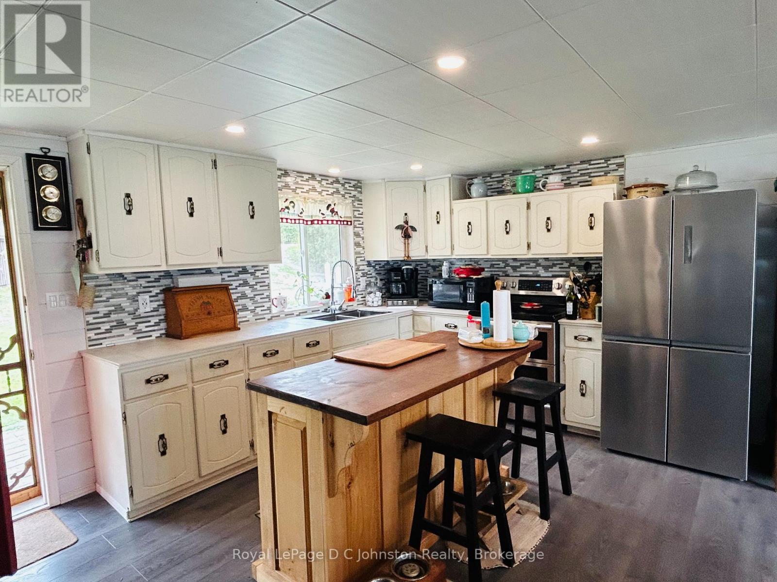 305 BRUCE RD 13 - 6