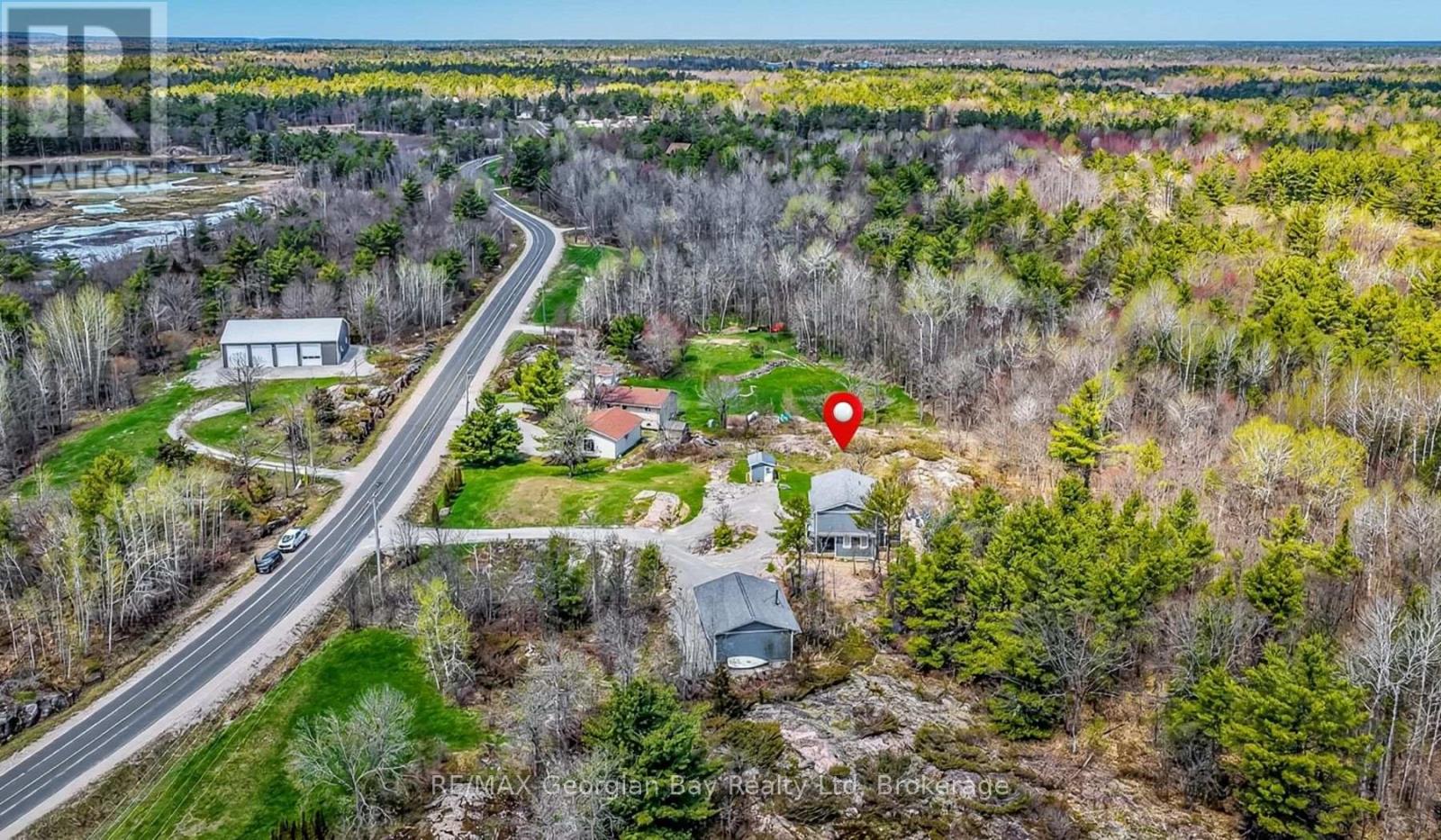1432 HONEY HARBOUR ROAD - 45