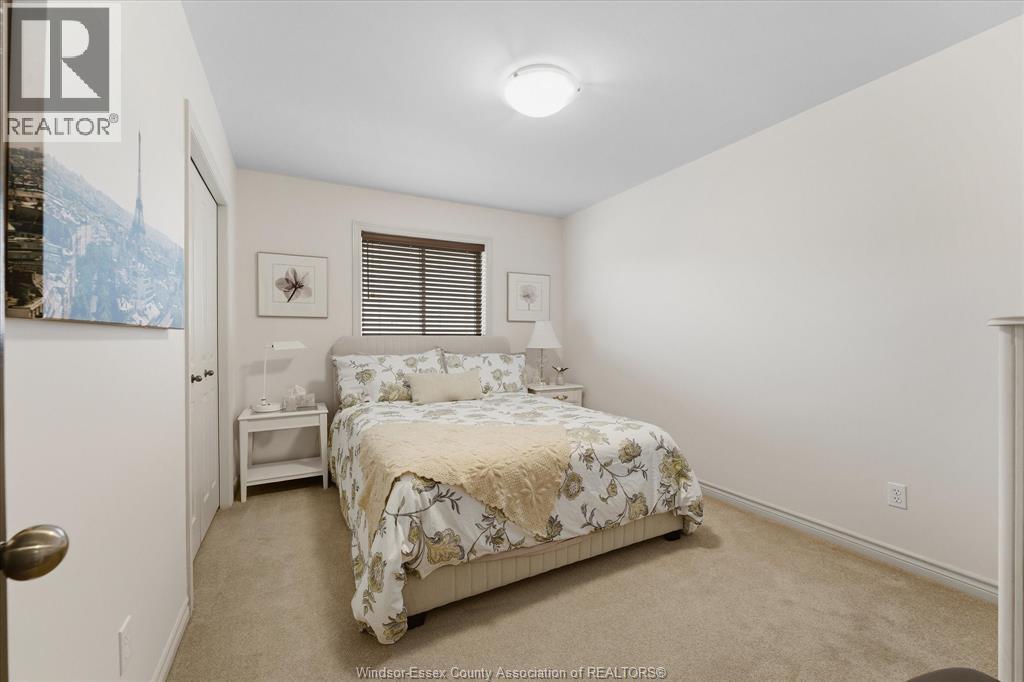 944 THOMPSON, Windsor, Ontario, N8S2G8 — Photo 6