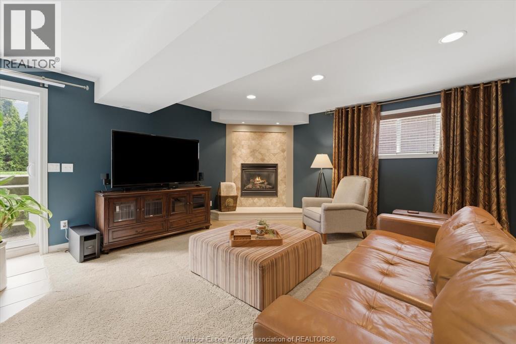 944 THOMPSON, Windsor, Ontario, N8S2G8 — Photo 18