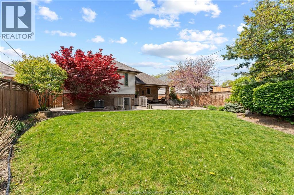 944 THOMPSON, Windsor, Ontario, N8S2G8 — Photo 12