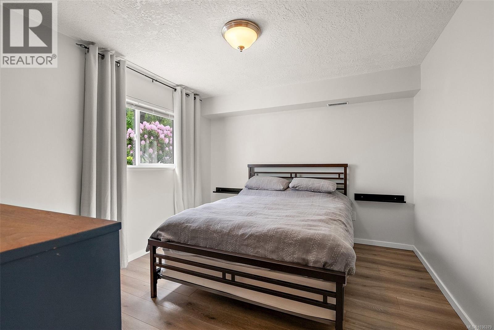 550 Ledsham Rd - 25